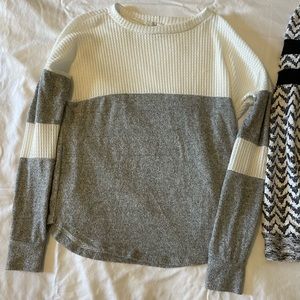 XS Sweater grey and white. New without tags